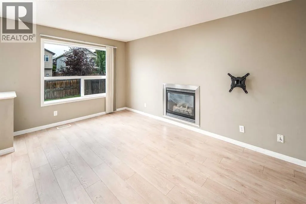 143 Covepark Green NE