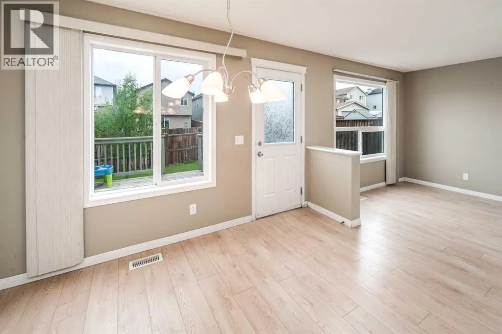 143 Covepark Green NE