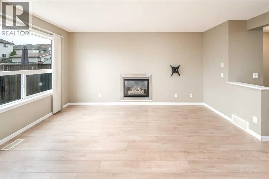 143 Covepark Green NE