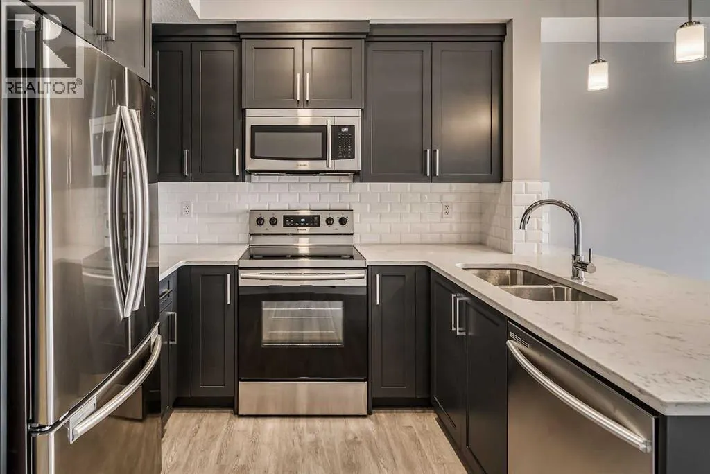 215, 300 Harvest Hills Place NE