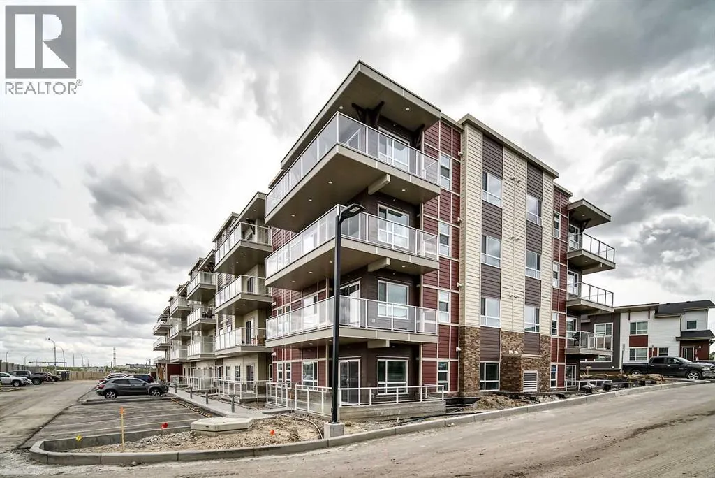 215, 300 Harvest Hills Place NE