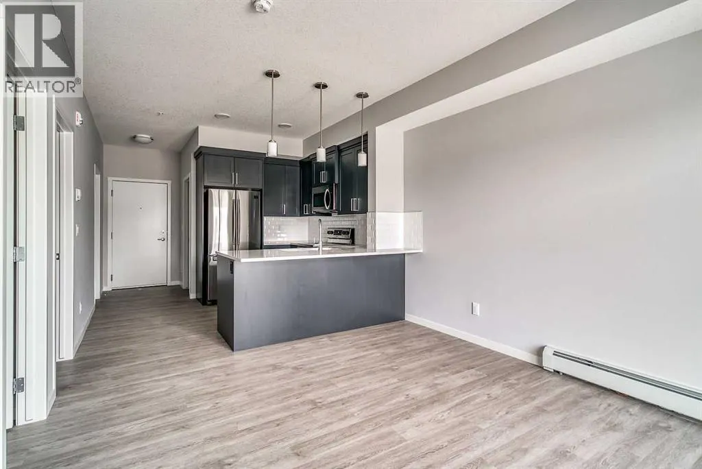 215, 300 Harvest Hills Place NE