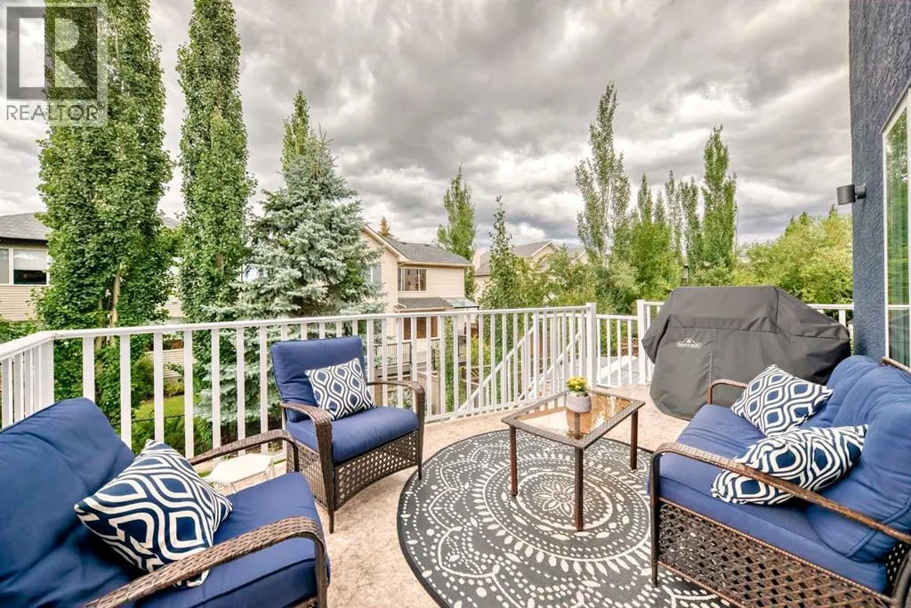 35 Cougar Ridge View SW