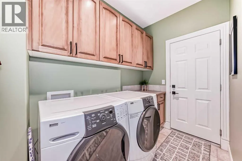 35 Cougar Ridge View SW