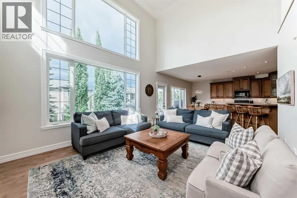 35 Cougar Ridge View SW