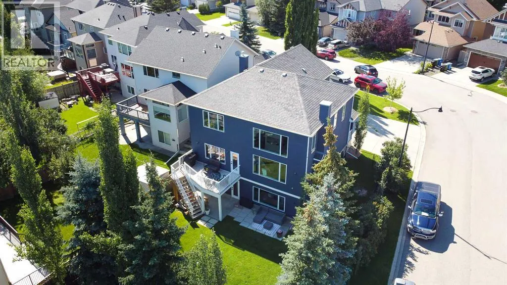 35 Cougar Ridge View SW