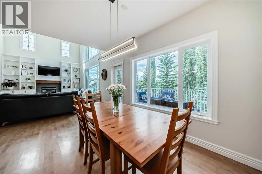 35 Cougar Ridge View SW