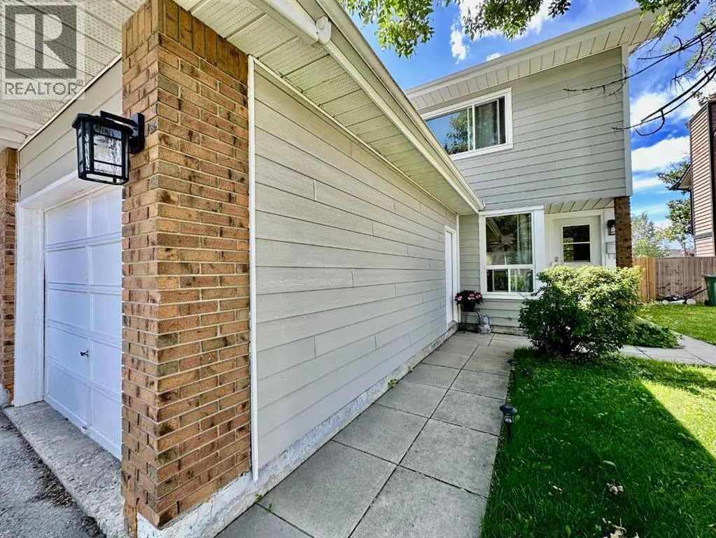 232 Midpark Gardens SE