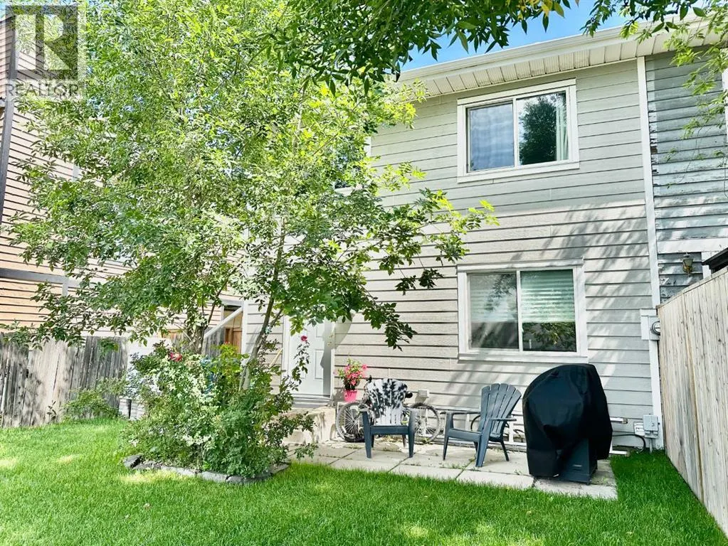232 Midpark Gardens SE