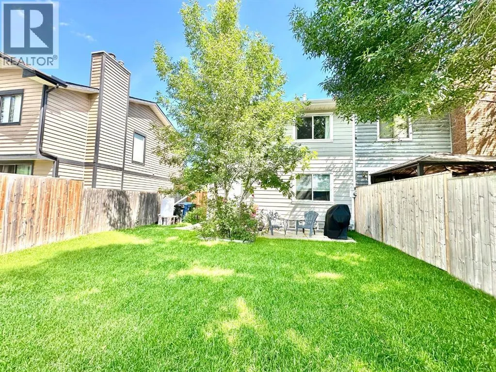 232 Midpark Gardens SE