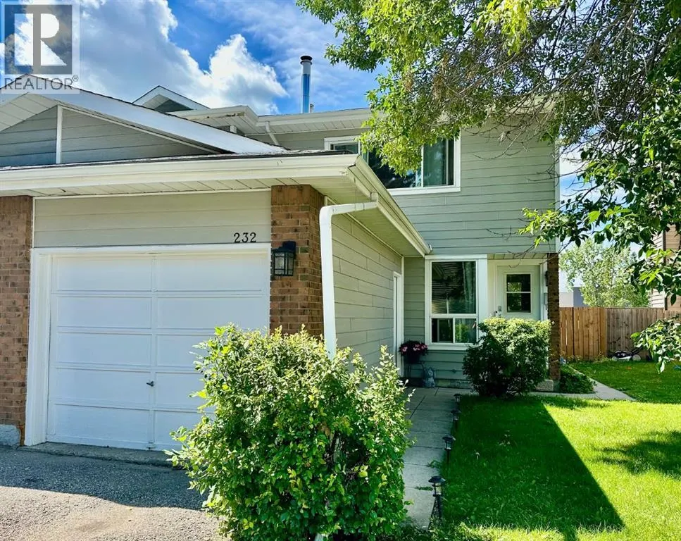 232 Midpark Gardens SE