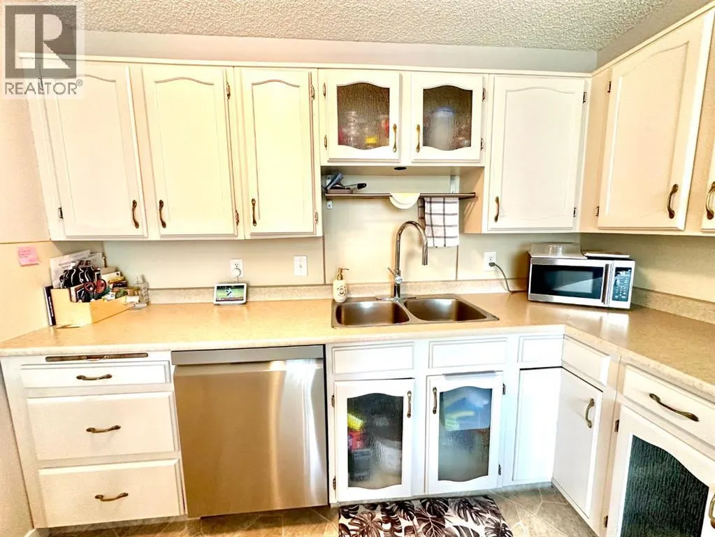232 Midpark Gardens SE