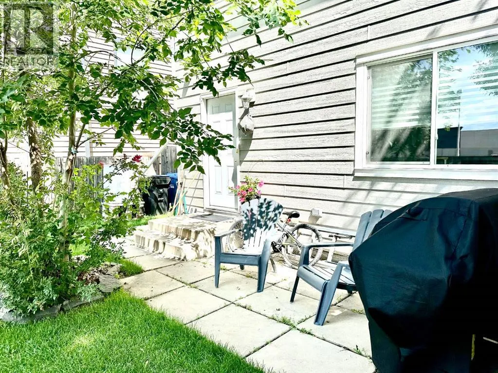 232 Midpark Gardens SE