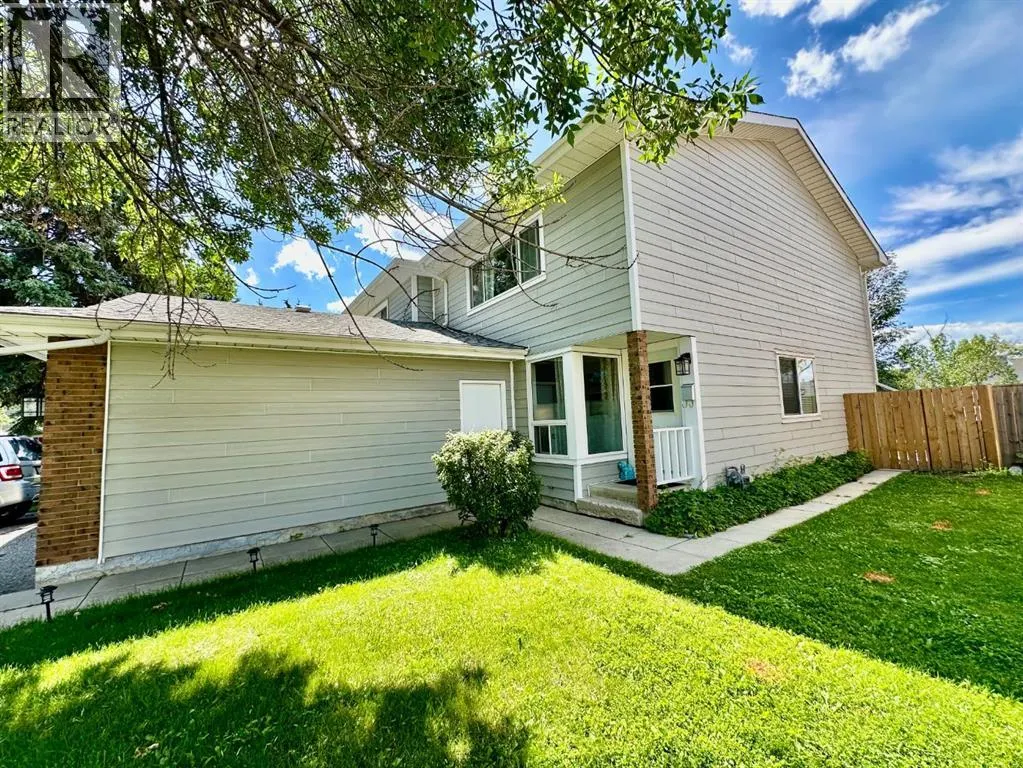232 Midpark Gardens SE