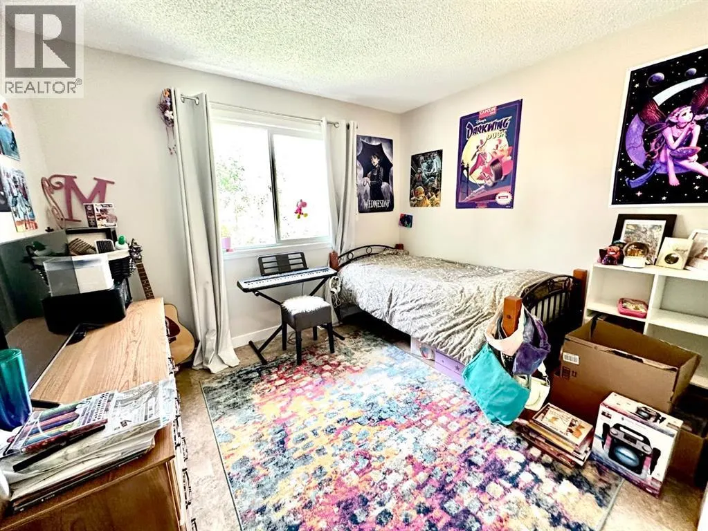 232 Midpark Gardens SE