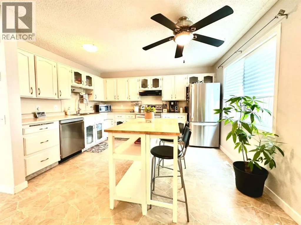 232 Midpark Gardens SE