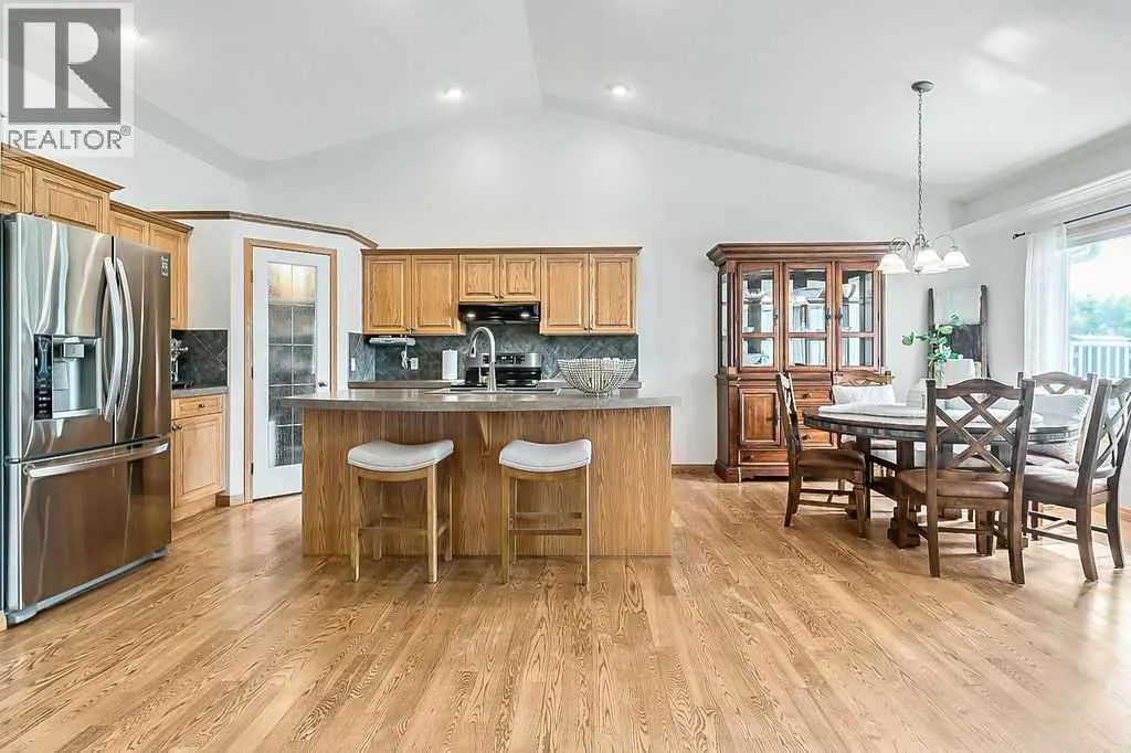 316 Lineham Acres Drive NW