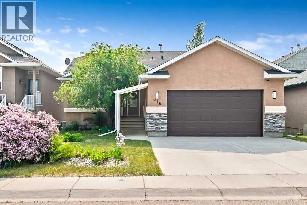 316 Lineham Acres Drive NW