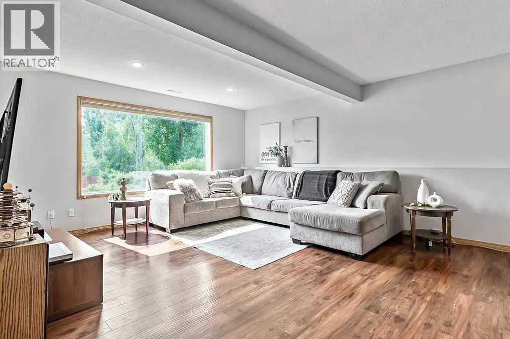 316 Lineham Acres Drive NW