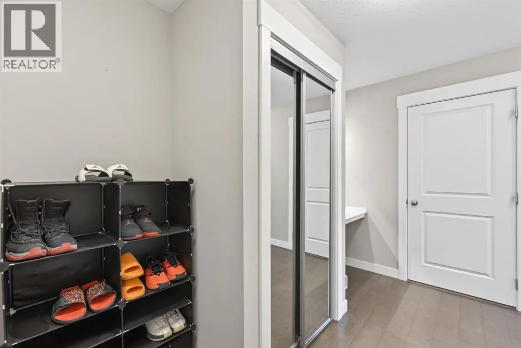 5412, 302 Skyview Ranch Drive NE
