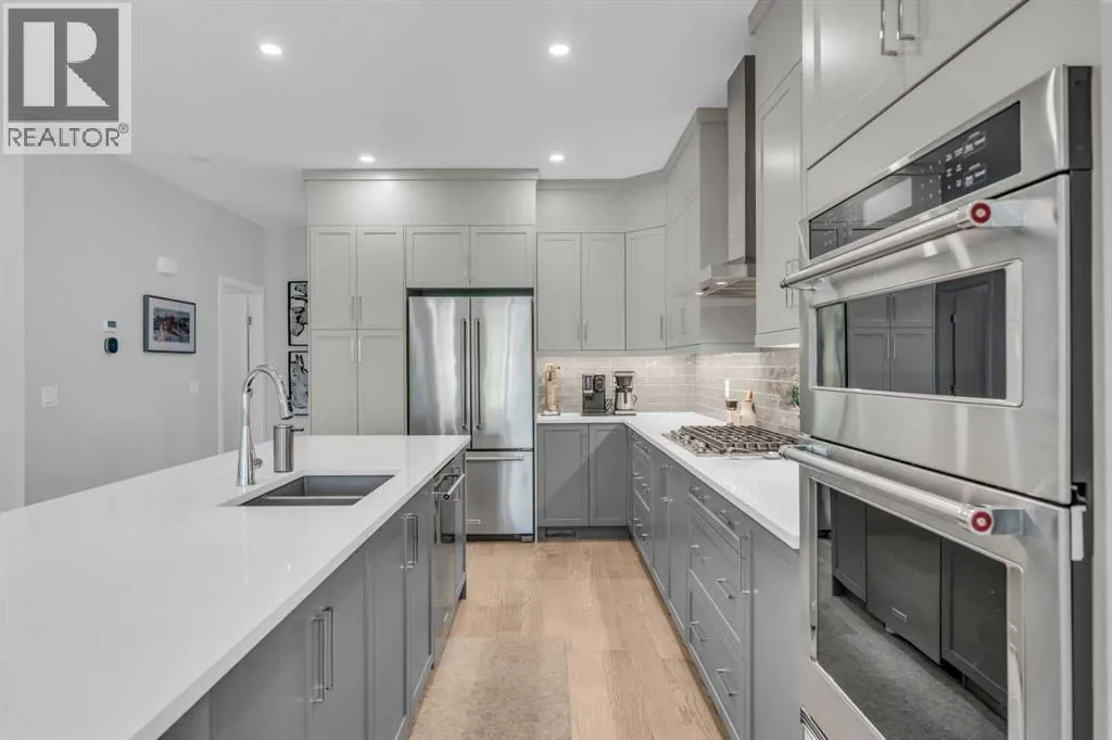 111 Marina Cove SE