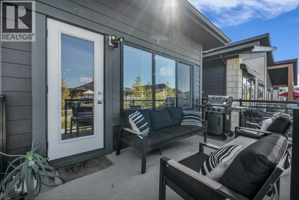 111 Marina Cove SE
