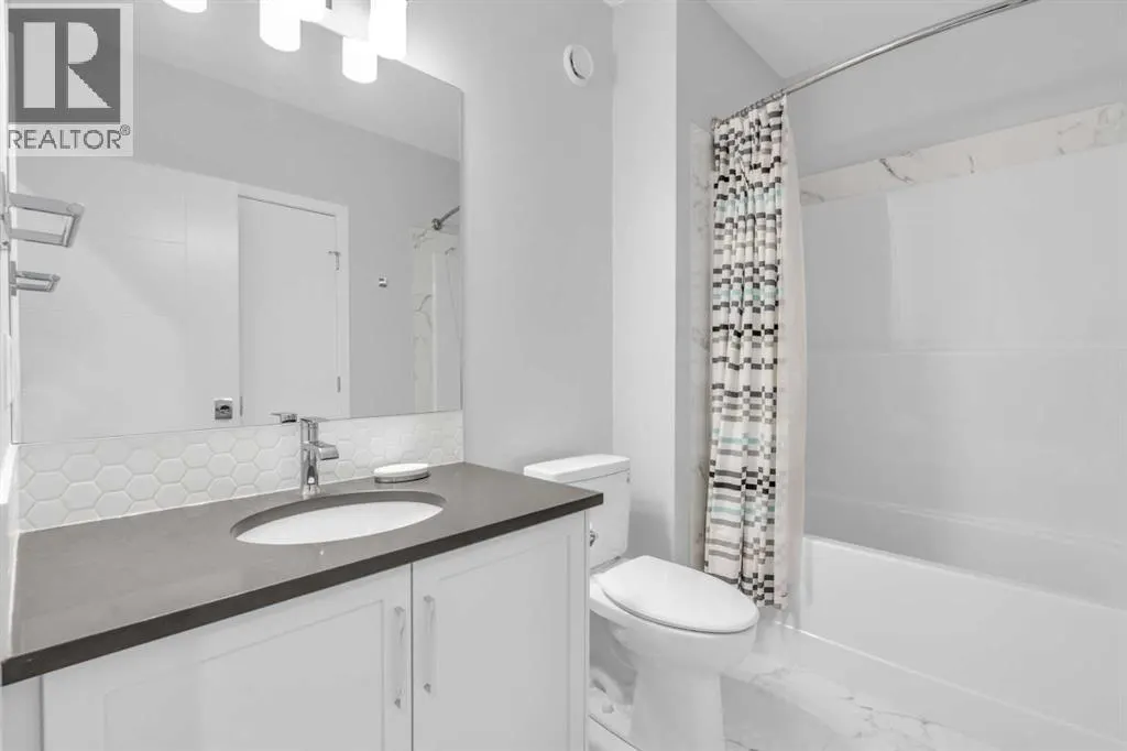 111 Marina Cove SE