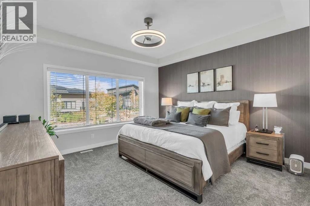111 Marina Cove SE