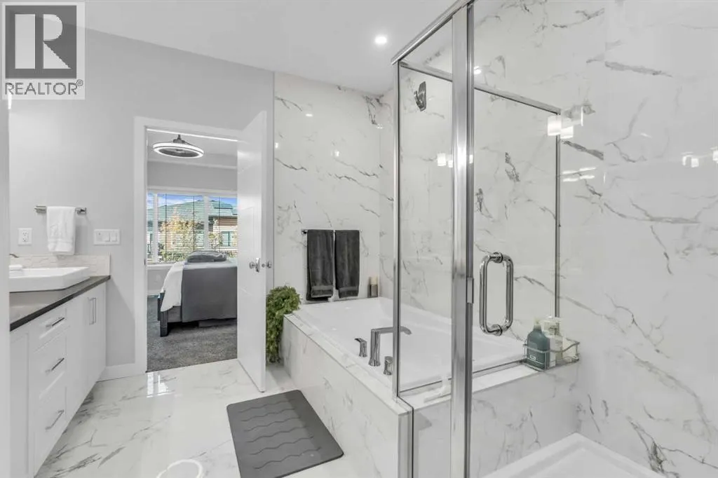 111 Marina Cove SE