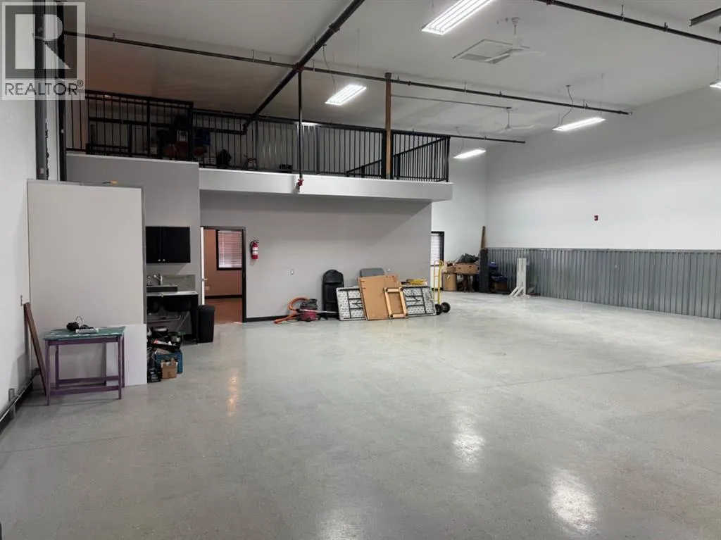 6, 64146 393 LOOP E Avenue E