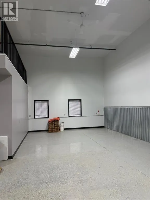 6, 64146 393 LOOP E Avenue E