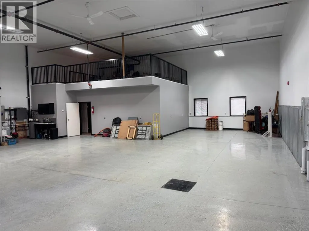 6, 64146 393 LOOP E Avenue E