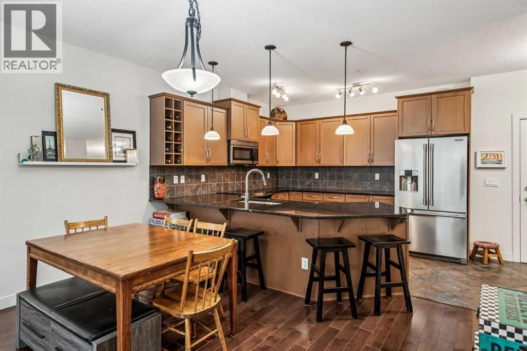243, 35 Aspenmont Heights SW