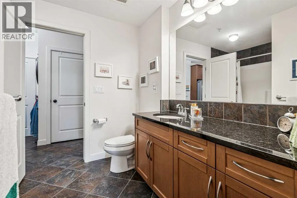 243, 35 Aspenmont Heights SW