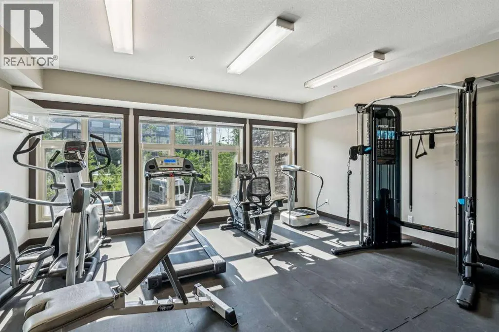 243, 35 Aspenmont Heights SW