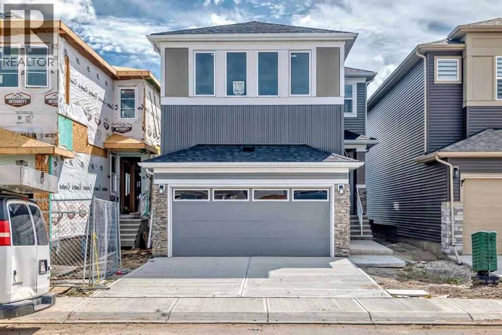 338 Corner Glen Way NE