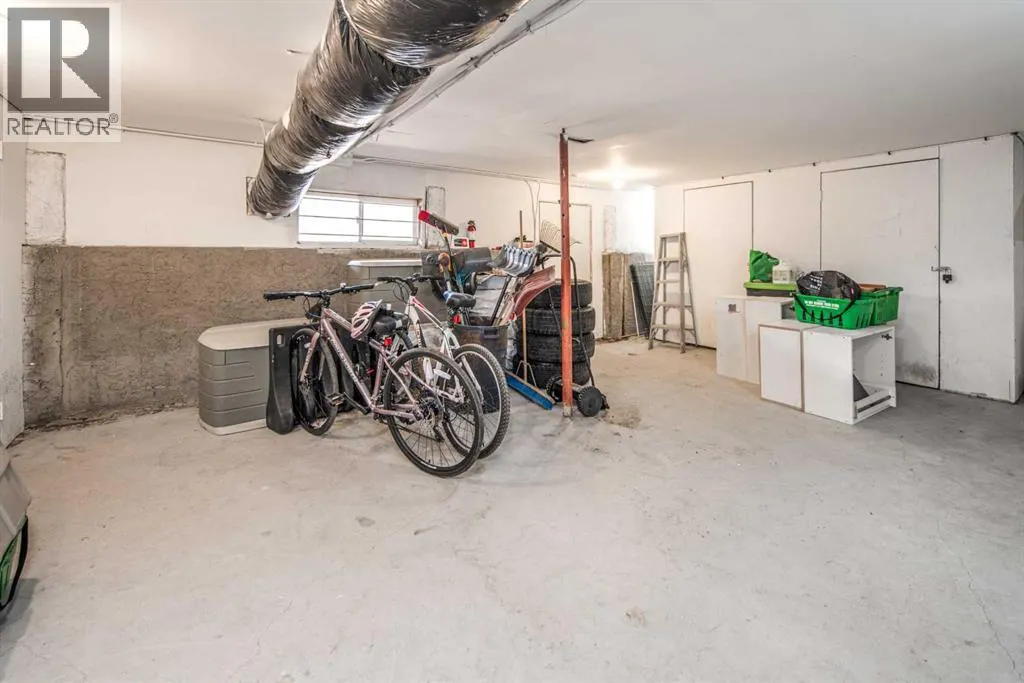 2, 713 Mcdougall Road NE