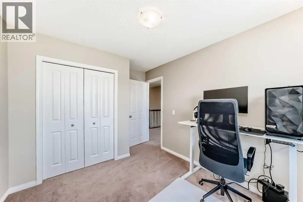 325 West Lakeview Drive