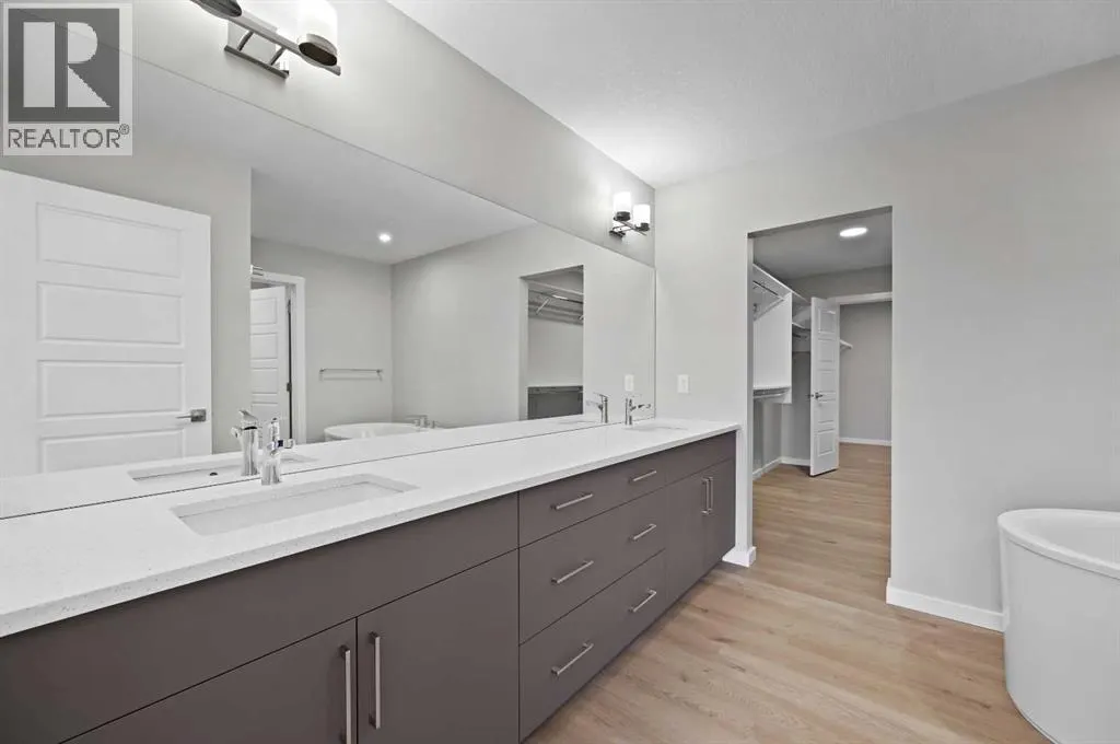 7 Heritage Link