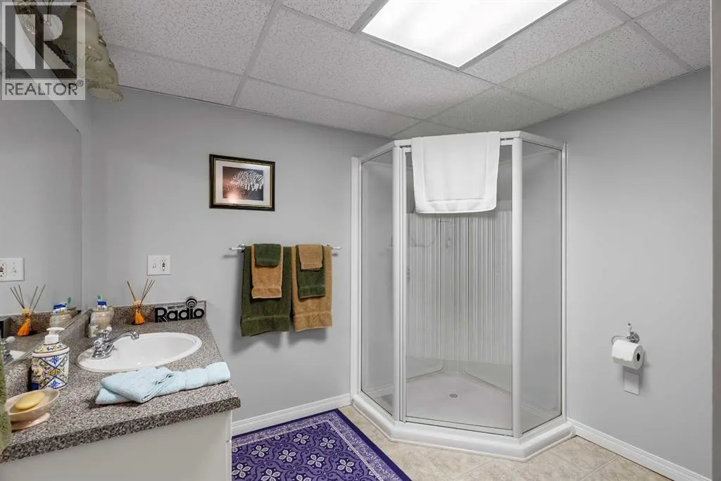 125 Whiteoak Garden