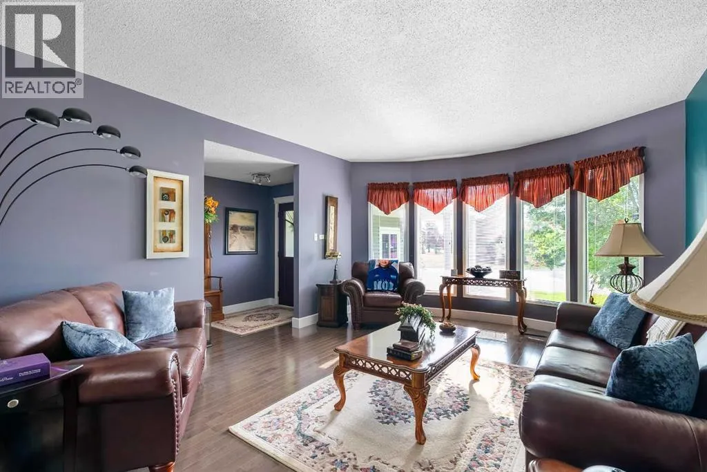 125 Whiteoak Garden
