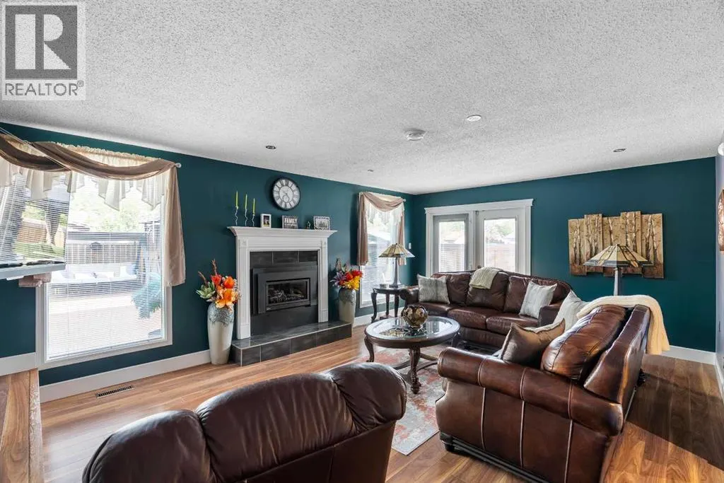 125 Whiteoak Garden