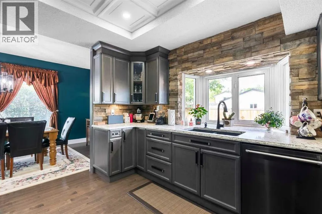 125 Whiteoak Garden