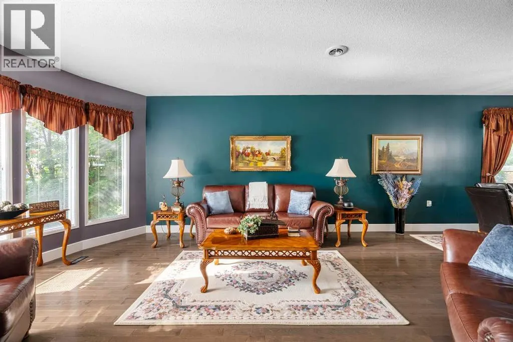 125 Whiteoak Garden