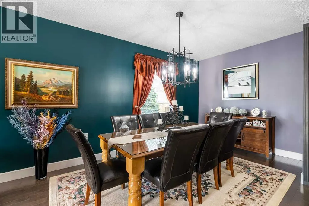 125 Whiteoak Garden