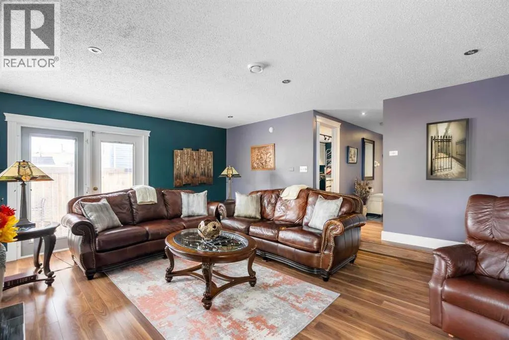 125 Whiteoak Garden