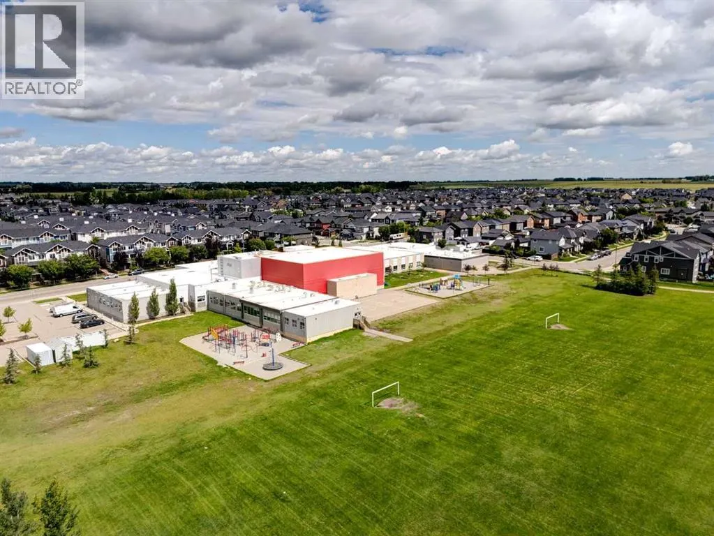 2699 Ravenslea Gardens SE