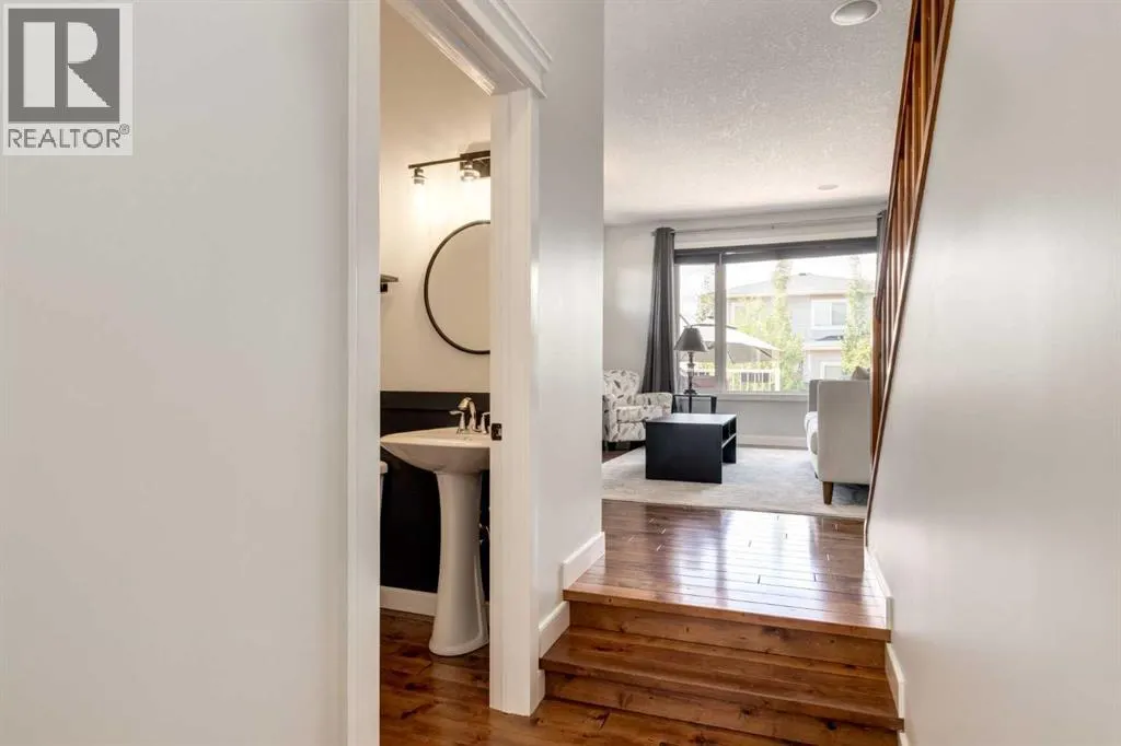 2699 Ravenslea Gardens SE