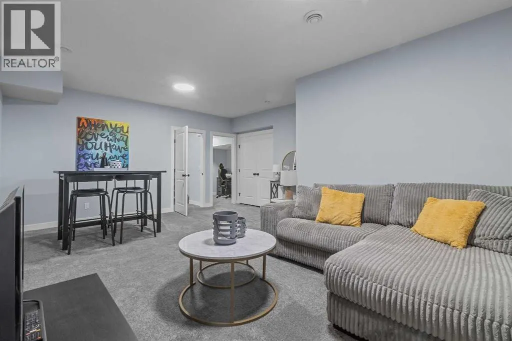 20 Rowley Rise NW