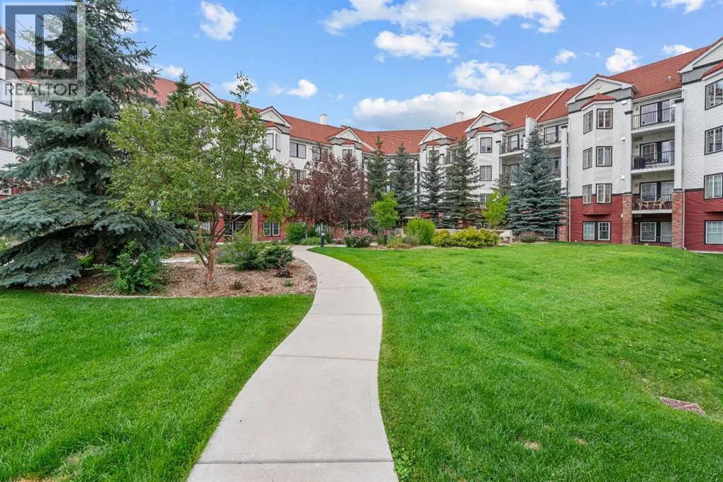 140, 20 Royal Oak Plaza NW